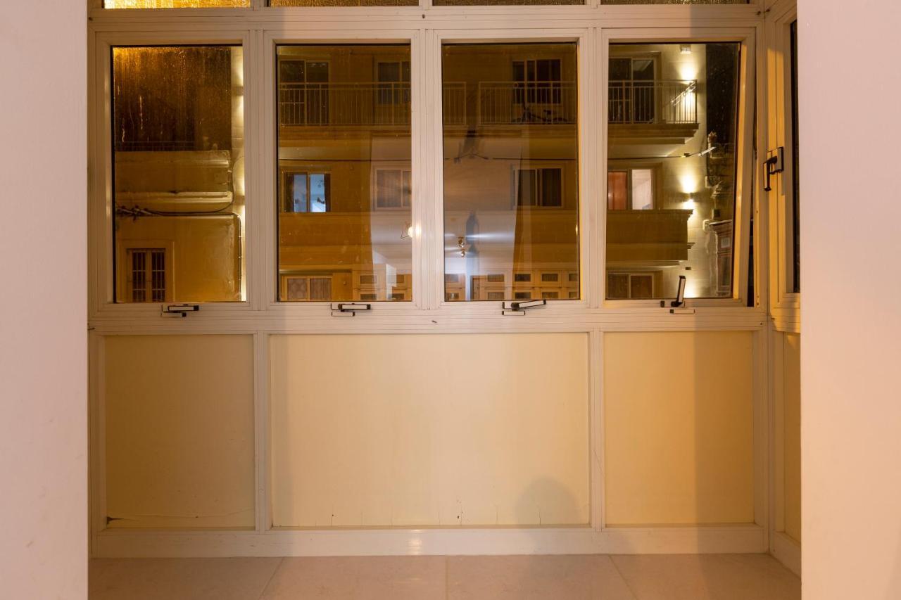 Apartamento Charming 2Br W/Maltese Balcony Off The Promenade By 360 Estates Gzira Exterior foto